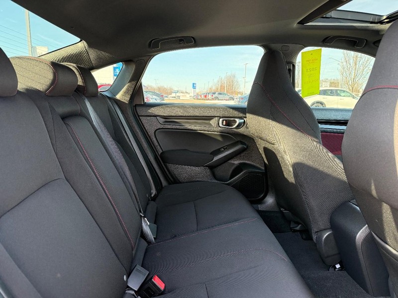 Honda Civic Si Vehicle Full-screen Gallery Image 09