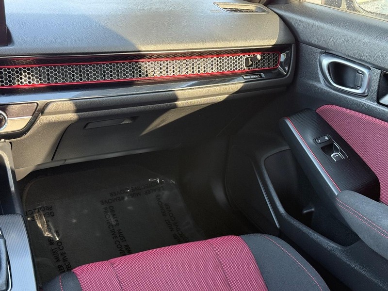 Honda Civic Si Vehicle Full-screen Gallery Image 14