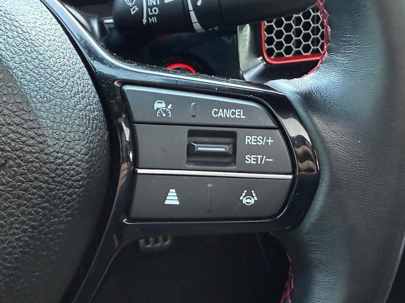 Honda Civic Si Vehicle Full-screen Gallery Image 16