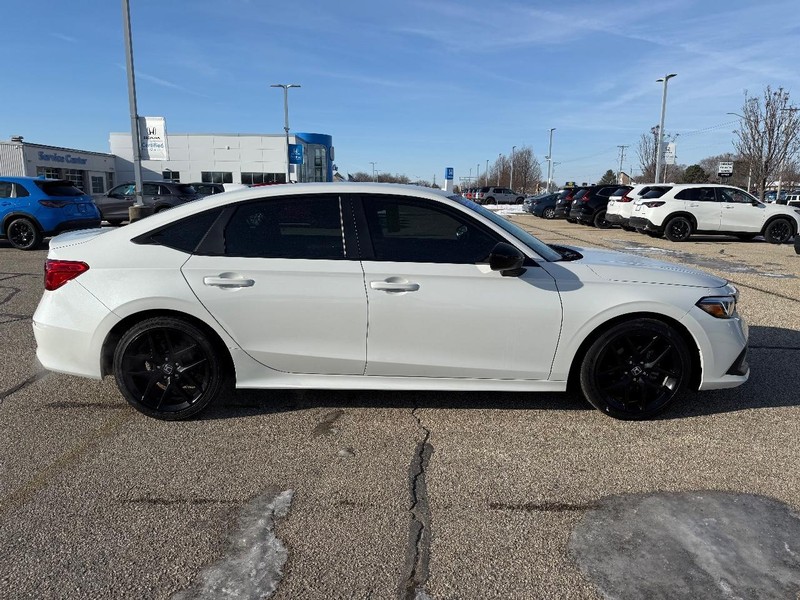 Honda Civic Sedan Vehicle Full-screen Gallery Image 02