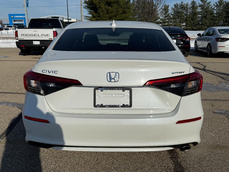 Honda Civic Sedan Vehicle Full-screen Gallery Image 04
