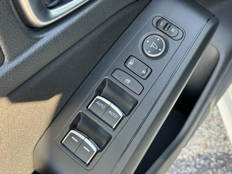 Honda Civic Sedan Vehicle Full-screen Gallery Image 19