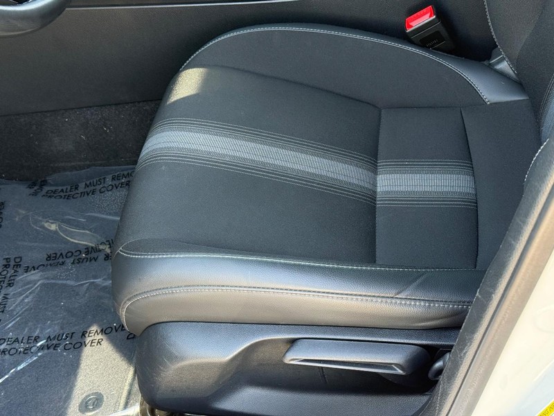 Honda Civic Sedan Vehicle Full-screen Gallery Image 20