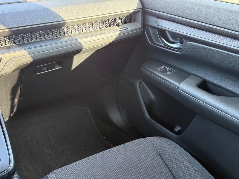 Honda CR-V Vehicle Full-screen Gallery Image 14