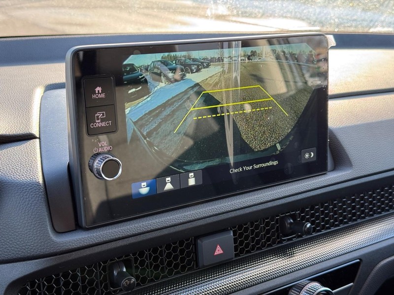 Honda CR-V Vehicle Image 18