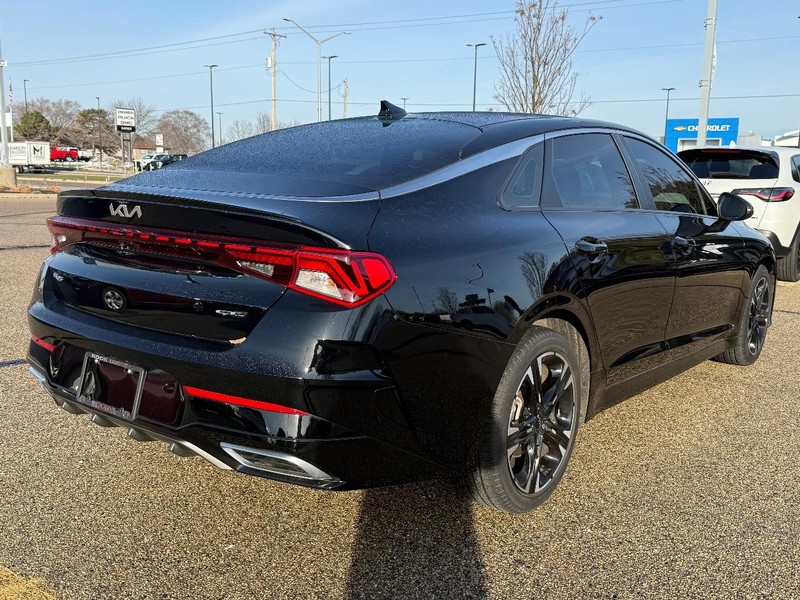 Kia K5 Vehicle Image 3