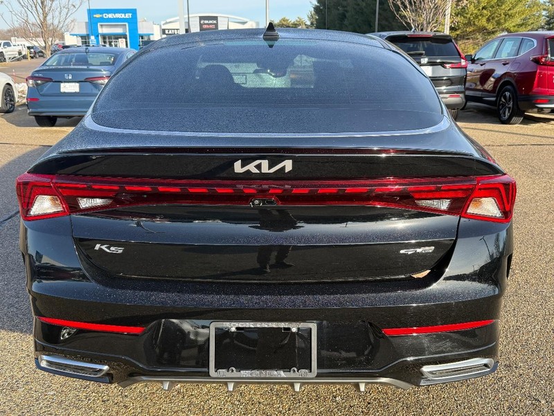 Kia K5 Vehicle Image 4