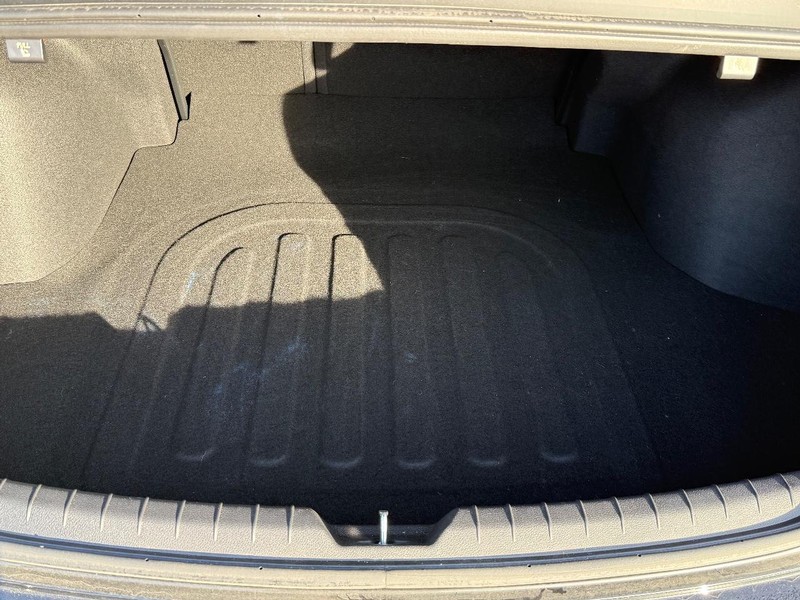 Kia K5 Vehicle Image 5