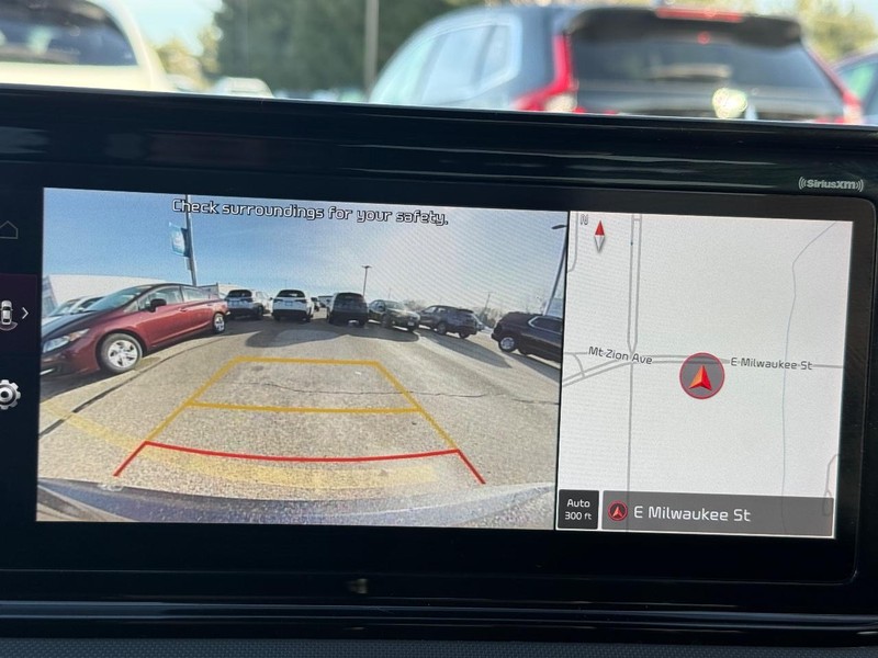 Kia K5 Vehicle Image 19