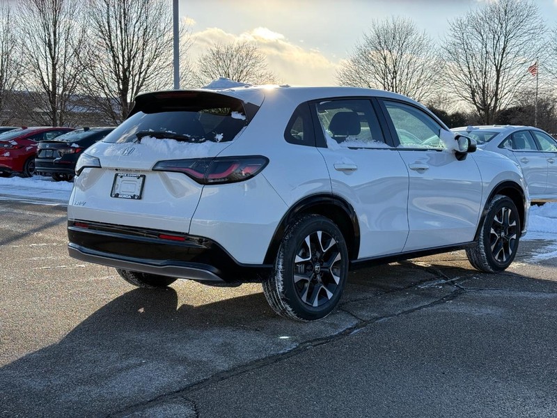 Honda HR-V Vehicle Image 3