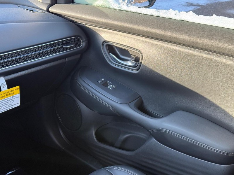 Honda HR-V Vehicle Image 14