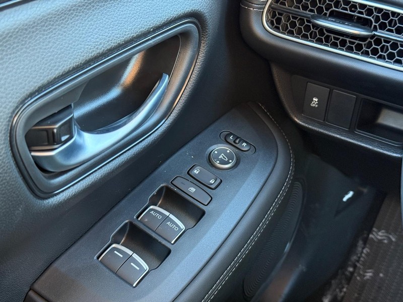 Honda HR-V Vehicle Image 20