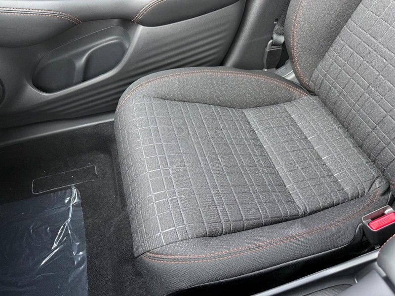 Honda HR-V Vehicle Image 21