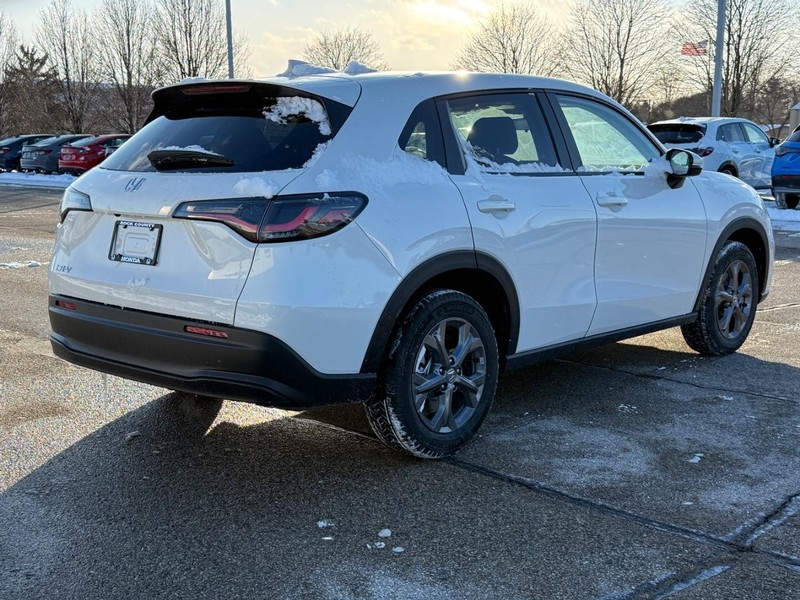 Honda HR-V Vehicle Image 3