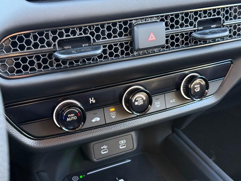 Honda HR-V Vehicle Image 19