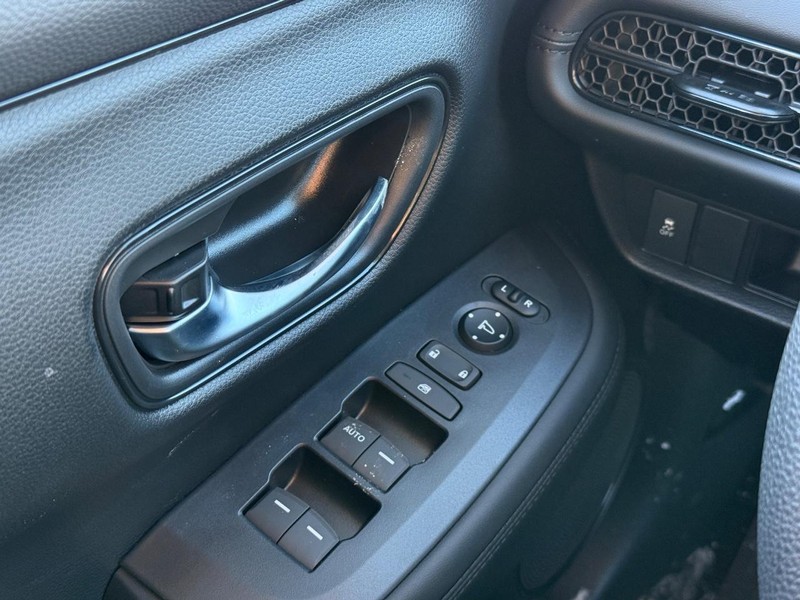 Honda HR-V Vehicle Image 20