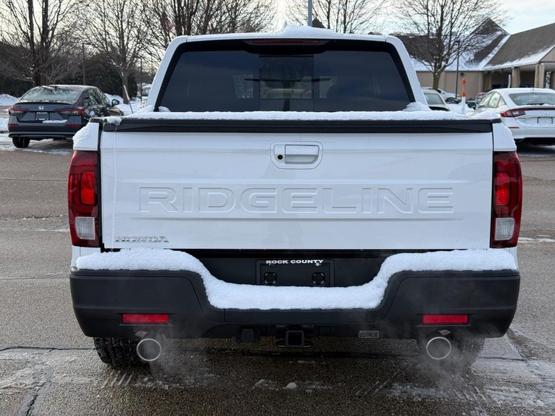 Honda Ridgeline Vehicle Image 4