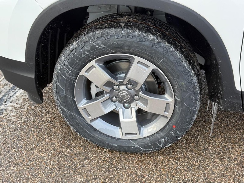 Honda Ridgeline Vehicle Image 6