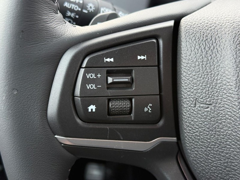 Honda Ridgeline Vehicle Image 15