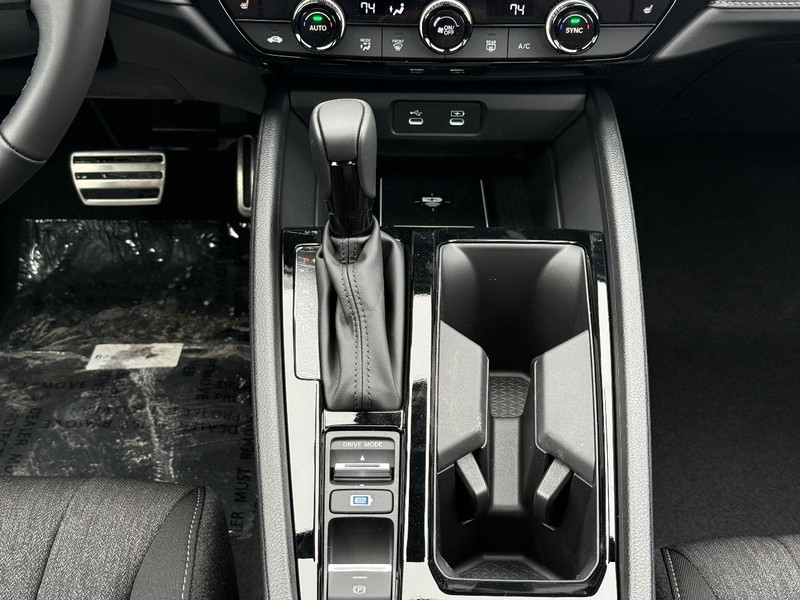 Honda Accord Hybrid Vehicle Image 7