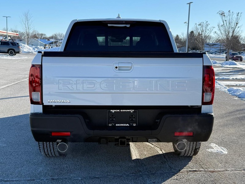 Honda Ridgeline Vehicle Image 4