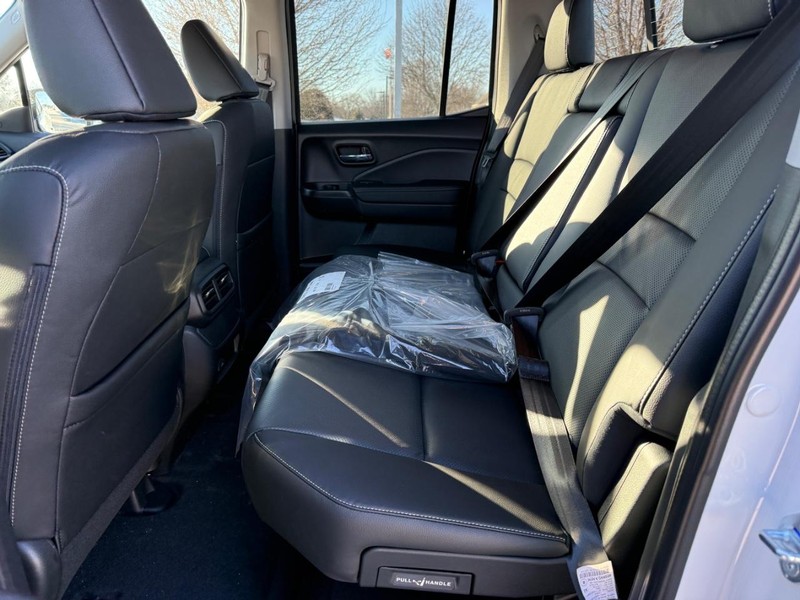 Honda Ridgeline Vehicle Image 9