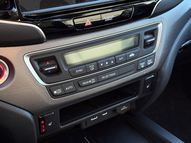 Honda Ridgeline Vehicle Image 19
