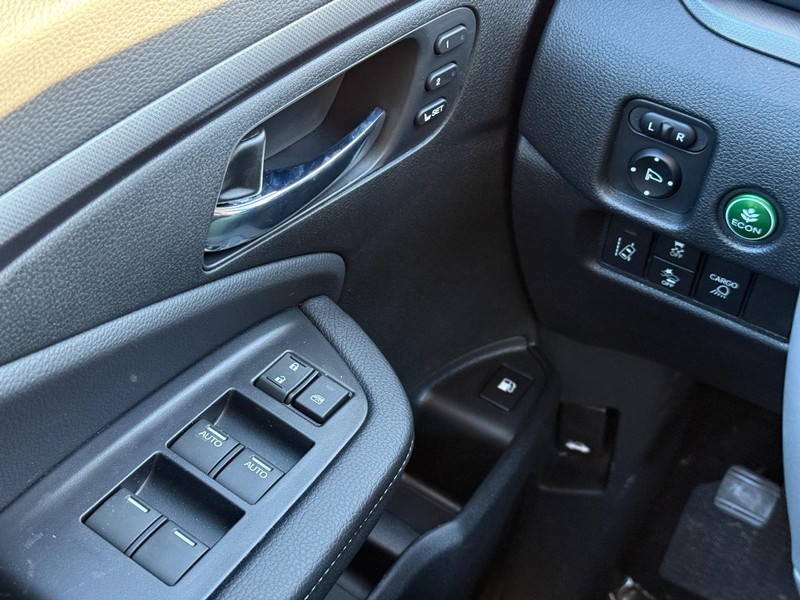 Honda Ridgeline Vehicle Image 20