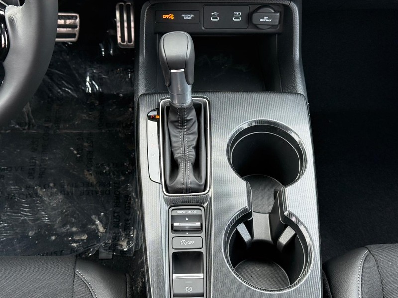 Honda Civic Sedan Vehicle Image 12