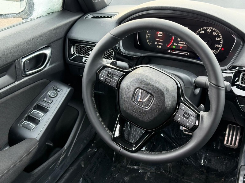 Honda Civic Sedan Vehicle Image 13