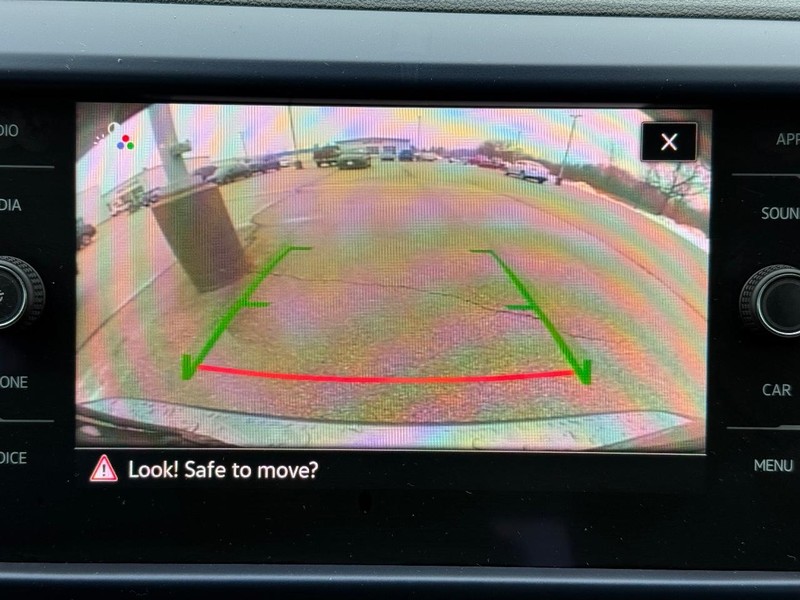 Volkswagen Taos Vehicle Full-screen Gallery Image 19