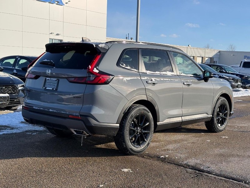 Honda CR-V Hybrid Vehicle Image 3