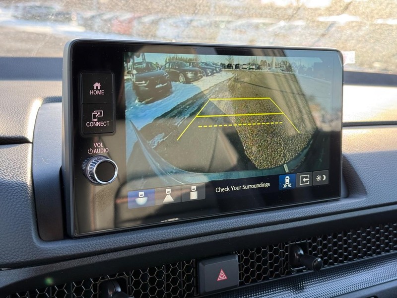 Honda CR-V Hybrid Vehicle Image 12