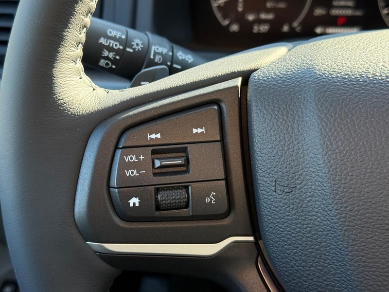 Honda Ridgeline Vehicle Image 16