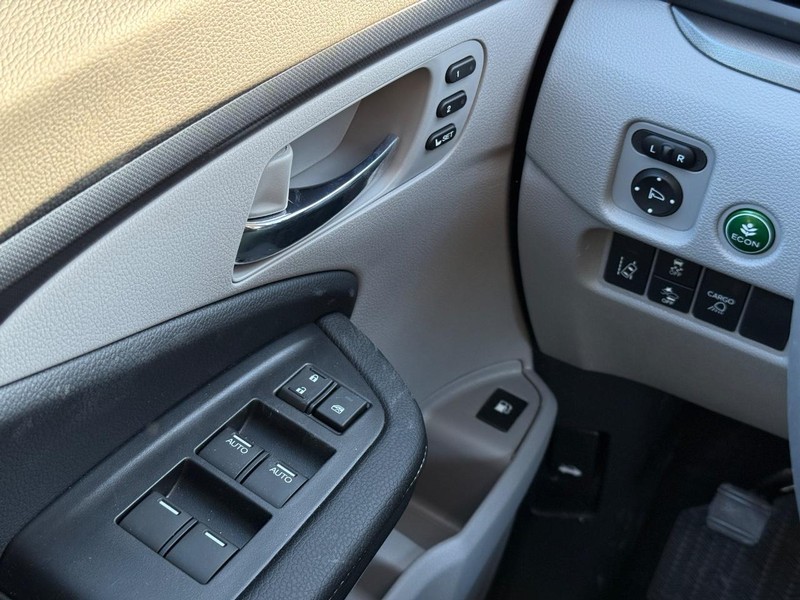 Honda Ridgeline Vehicle Image 21