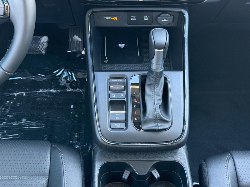 Honda CR-V Vehicle Image 11