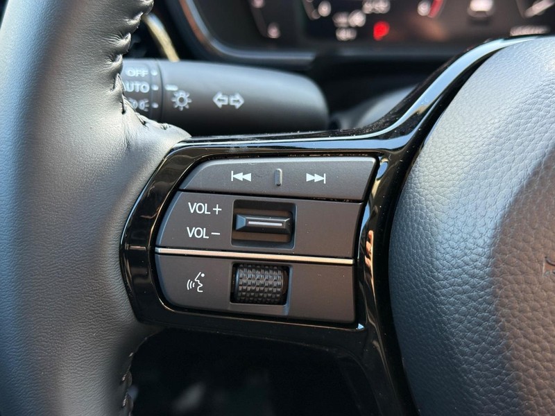 Honda CR-V Vehicle Image 14