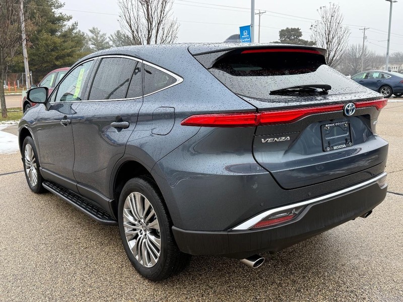 Toyota Venza Vehicle Image 6