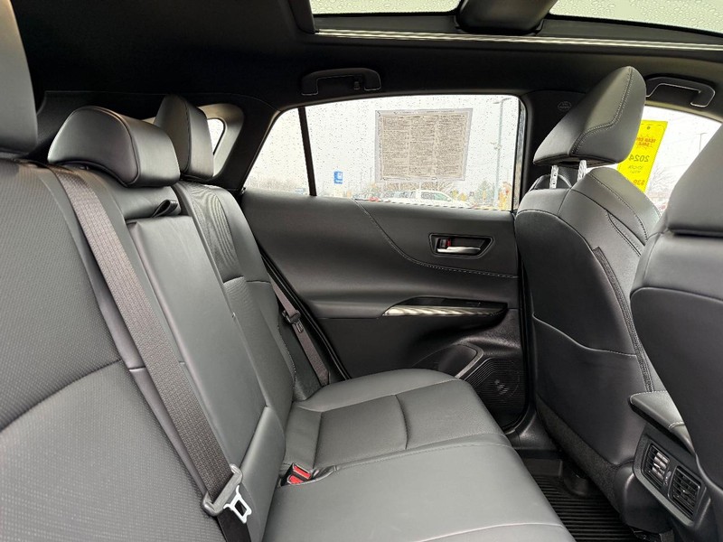 Toyota Venza Vehicle Image 10