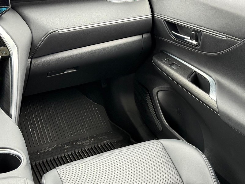 Toyota Venza Vehicle Image 15