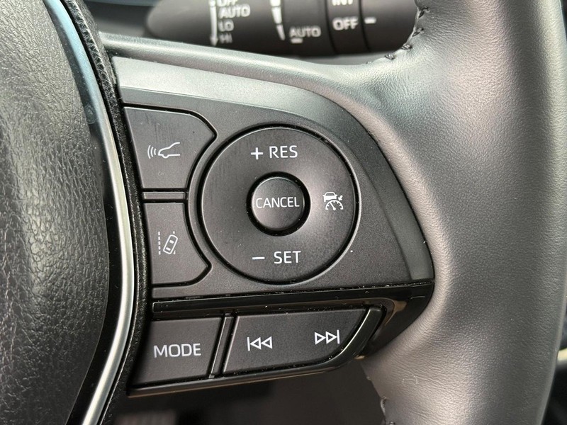 Toyota Venza Vehicle Image 18