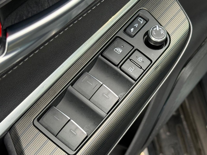 Toyota Venza Vehicle Image 22