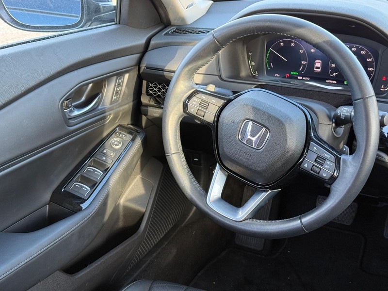 Honda Accord Hybrid Vehicle Full-screen Gallery Image 13