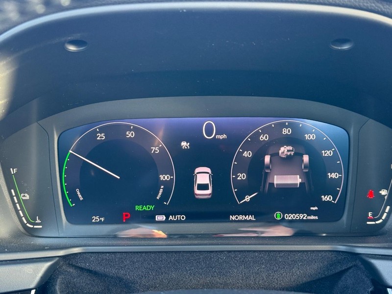 Honda Accord Hybrid Vehicle Full-screen Gallery Image 17