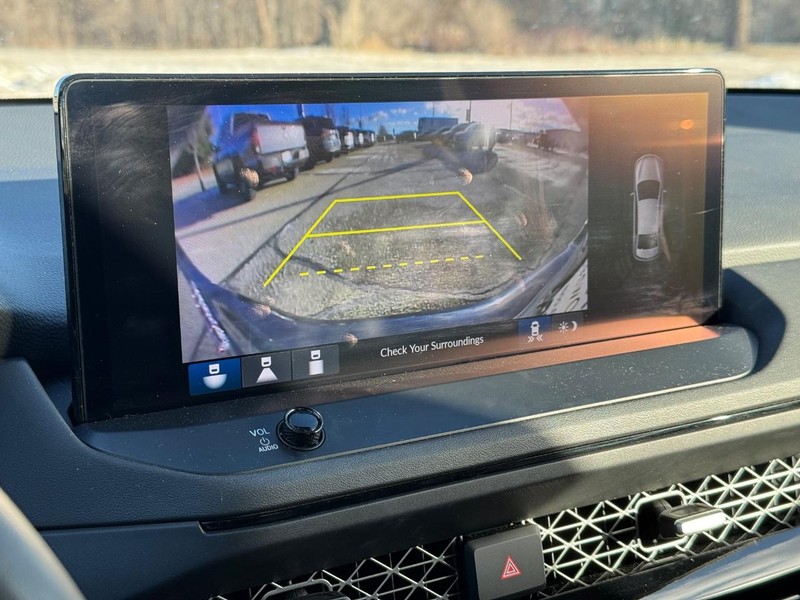 Honda Accord Hybrid Vehicle Full-screen Gallery Image 18