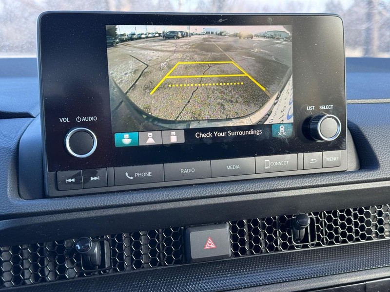 Honda CR-V Vehicle Full-screen Gallery Image 17