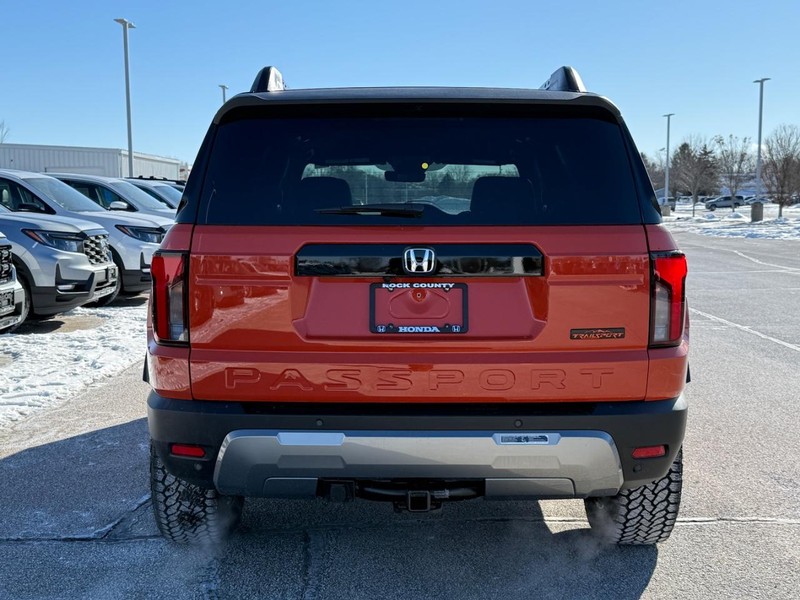 Honda Passport Vehicle Image 4