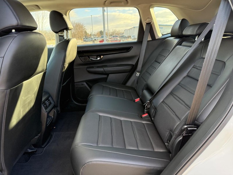 Honda CR-V Vehicle Full-screen Gallery Image 09