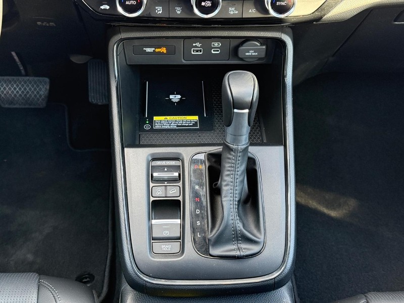 Honda CR-V Vehicle Full-screen Gallery Image 12