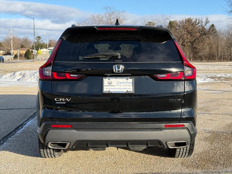 Honda CR-V Hybrid Vehicle Full-screen Gallery Image 04